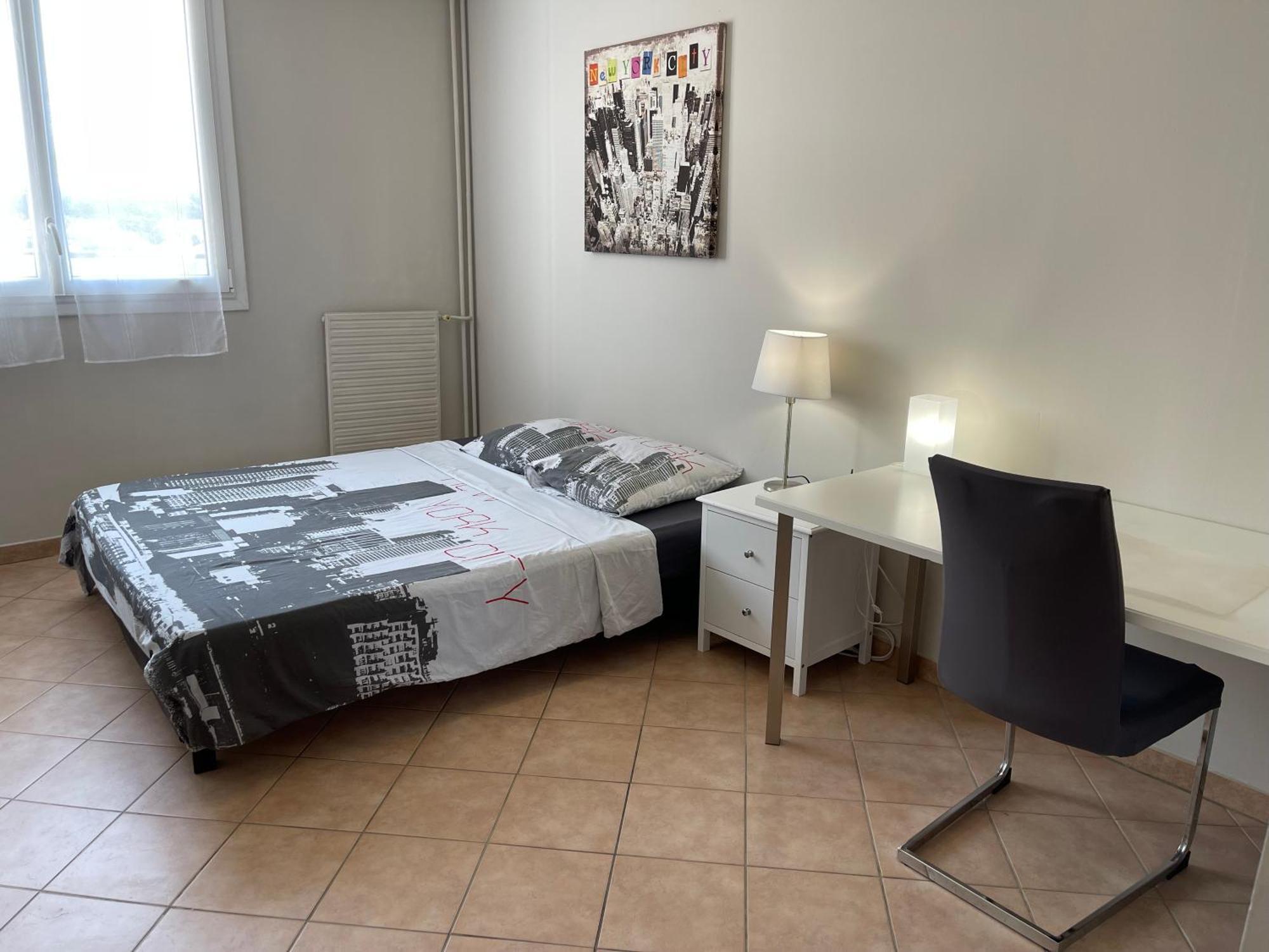 Chambre Privee En Colocation Dans Un Appartement Vaulx En Velin Centre Eksteriør bilde