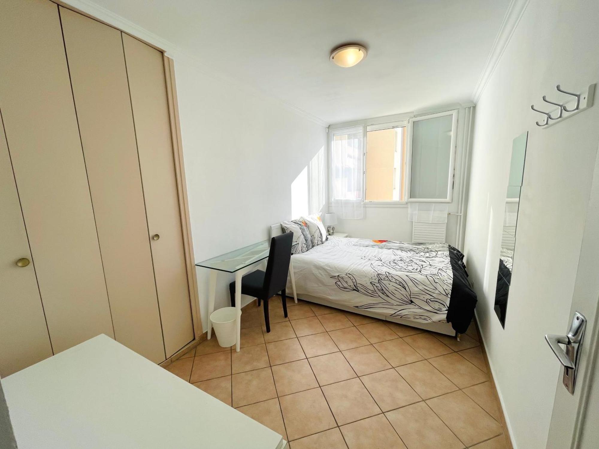Chambre Privee En Colocation Dans Un Appartement Vaulx En Velin Centre Eksteriør bilde